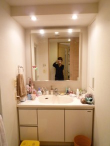 ホテルのような洗練された洗面空間